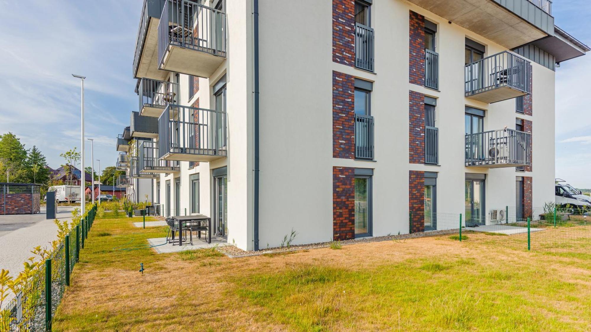 Apartamenty Sun & Snow Polwysep Dziwnów エクステリア 写真