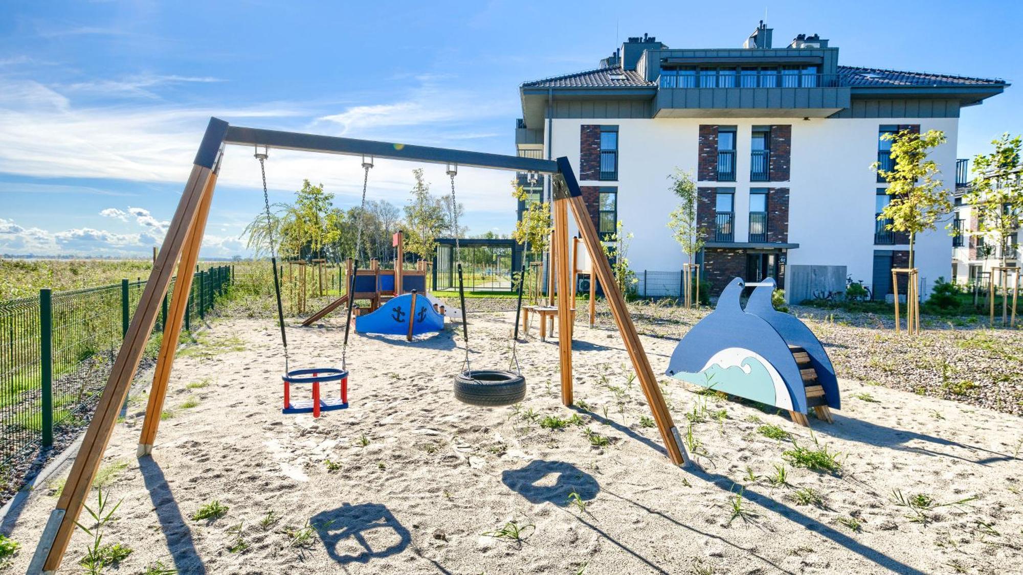 Apartamenty Sun & Snow Polwysep Dziwnów エクステリア 写真