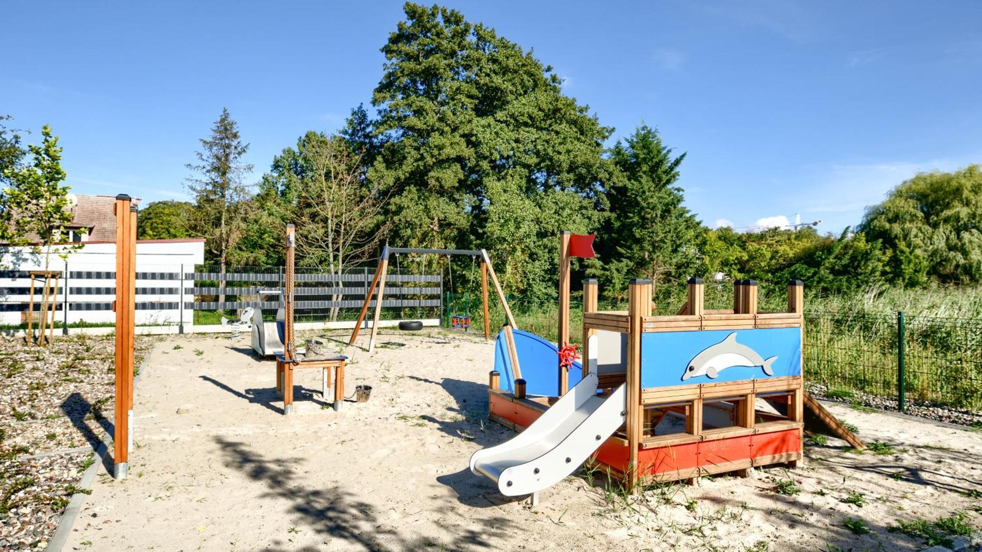 Apartamenty Sun & Snow Polwysep Dziwnów エクステリア 写真